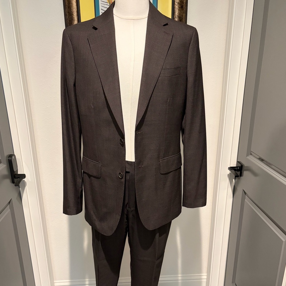 Banana Republic Rich Brown Luxury Suit 100% Wool
